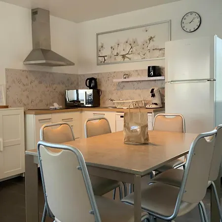 Appartement Le Farniente - Rez-de-chaussée Dans Résidence Face à La Le Grau-du-Roi