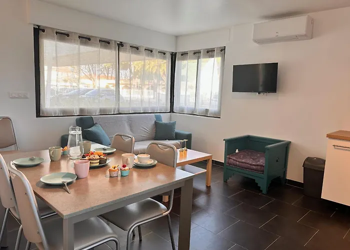 Le Farniente - Rez-de-chaussee Dans Face A La Apartment Le Grau-du-Roi